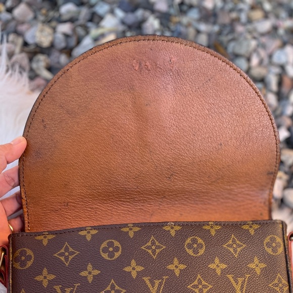❌❌SOLD ❌❌LOUIS VUITTON Crossbody bag - Picture 8 of 17